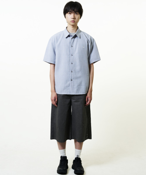 THECOLDESTMOMENT(ザコールデストモーメント)の「TCM mini logo textured half shirt (blue grey)(シャツ/ブラウス・レディース・その他・LARGE/MEDIUM)」の6枚目の写真