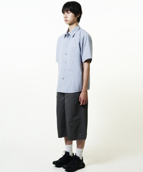 THECOLDESTMOMENT(ザコールデストモーメント)の「TCM mini logo textured half shirt (blue grey)(シャツ/ブラウス・レディース・その他・LARGE/MEDIUM)」の7枚目の写真