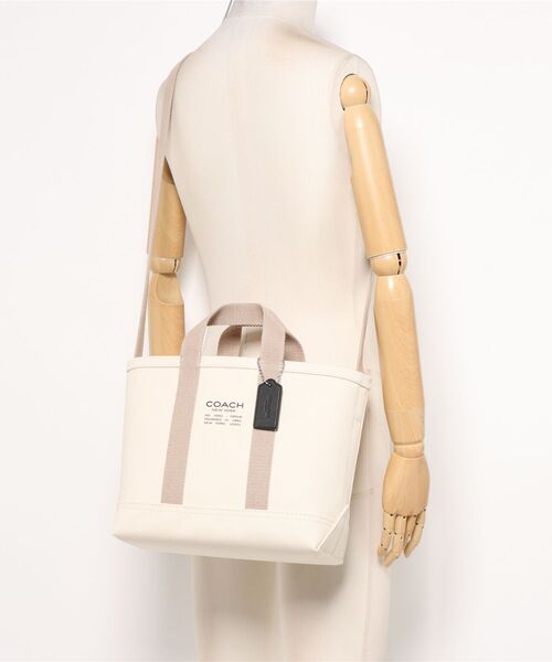 COACH(コーチ)の「ユーティリティー トート 27(トートバッグ・メンズ・ホワイト系その他・ONE)」の5枚目の写真