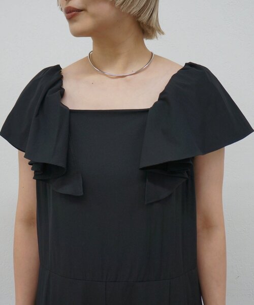 LOUNGEDRESS(ラウンジドレス)の「【撥水】フリルスリーブコンビネゾン(サロペット/オーバーオール・レディース・ブラック/ブラウン・36/38)」の8枚目の写真