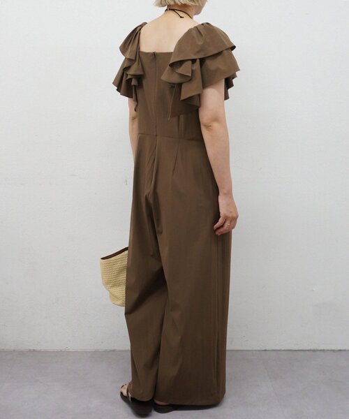 LOUNGEDRESS(ラウンジドレス)の「【撥水】フリルスリーブコンビネゾン(サロペット/オーバーオール・レディース・ブラック/ブラウン・36/38)」の12枚目の写真