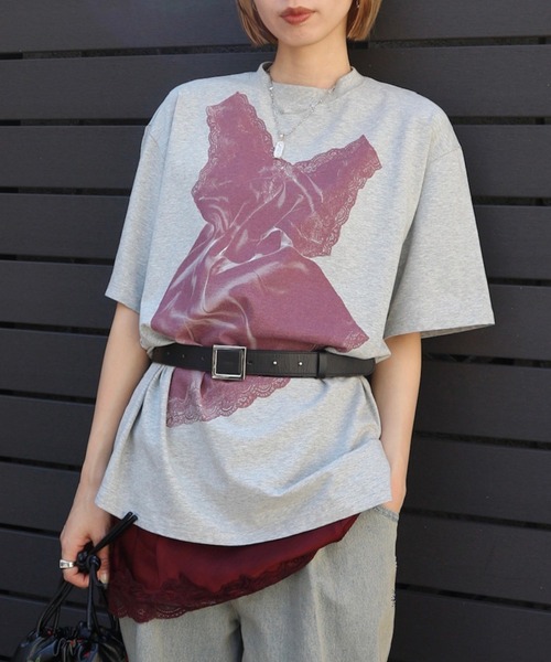 LACY SATIN PRINT TEE（Tシャツ/カットソー）｜Ameri（アメリ）の