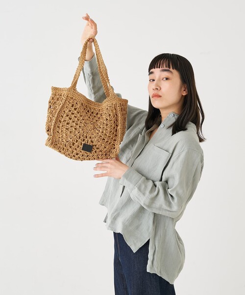 collex(コレックス)の「【Swaraj /スワラージ】手編みペーパーラフィアトートバッグ(かごバッグ・レディース・ベージュ/ホワイト・フリー)」の5枚目の写真