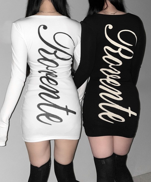 me+em select（ミームセレクト）の「【 ２color 】レタリングバックロゴスクエアタイトミニワンピース ／ lettering back logo square tight mini onepiece（ワンピース・レディース・ホワイト/ブラック・FREE）」の5枚目の写真