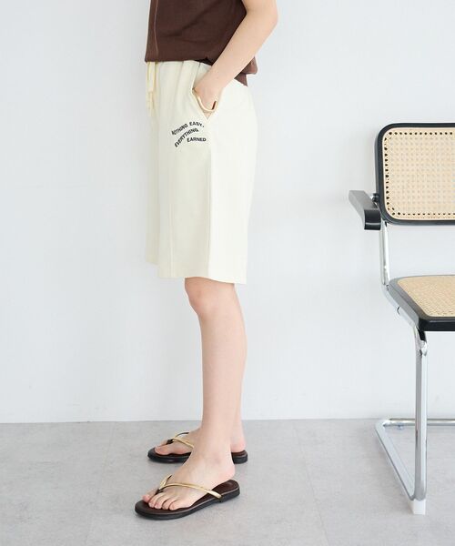 CRAFT STANDARD BOUTIQUE(クラフトスタンダードブティック)の「裏毛ハーフパンツ(その他パンツ・レディース・アイボリー/杢グレー・FREE)」の22枚目の写真