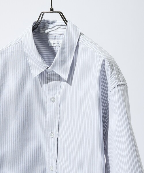 ABAHOUSE(アバハウス)の「【JAMES FABRIC】サイドガゼット ストライプシャツ / オーバーサイズ(シャツ/ブラウス・メンズ・サックスブルー/グレイッシュブルー/ライトグレー・46/48)」の2枚目の写真