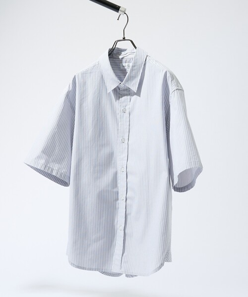 ABAHOUSE(アバハウス)の「【JAMES FABRIC】サイドガゼット ストライプシャツ / オーバーサイズ(シャツ/ブラウス・メンズ・サックスブルー/グレイッシュブルー/ライトグレー・46/48)」の5枚目の写真