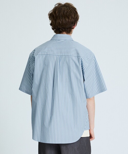 ABAHOUSE(アバハウス)の「【JAMES FABRIC】サイドガゼット ストライプシャツ / オーバーサイズ(シャツ/ブラウス・メンズ・サックスブルー/グレイッシュブルー/ライトグレー・46/48)」の15枚目の写真
