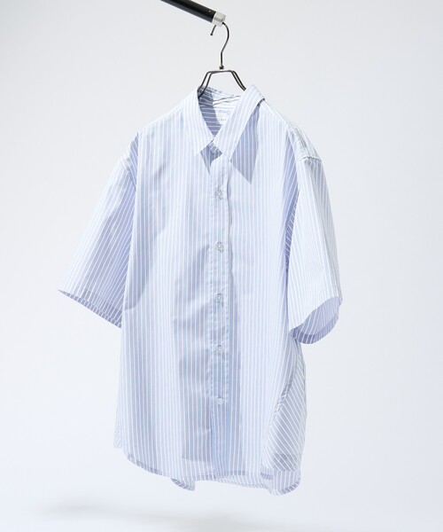 ABAHOUSE(アバハウス)の「【JAMES FABRIC】サイドガゼット ストライプシャツ / オーバーサイズ(シャツ/ブラウス・メンズ・サックスブルー/グレイッシュブルー/ライトグレー・46/48)」の21枚目の写真