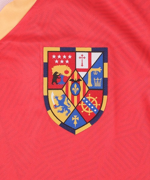 UMBRO（アンブロ）の「【T21】【umbro/アンブロ】2024 SPAIN ICONIC GRAPHIC JERSEY スペイン アイコニック グラフィック ジャージ UUM166561U（Tシャツ/カットソー・メンズ・レッド・X-LARGE/LARGE/MEDIUM）」の4枚目の写真