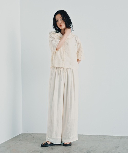LEPSIM(レプシィム)の「パネルレース開襟シャツSS 1043163(シャツ/ブラウス・レディース・アイボリー/ブラウン/ブラック・FREE)」の8枚目の写真