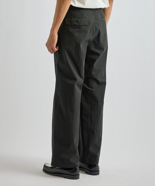 Saturdays NYC(サタデーズ ニューヨークシティ )の「George Wide Two Tuck Pant(その他パンツ・メンズ・ブラック/ダークブラウン・M/L/S)」の9枚目の写真
