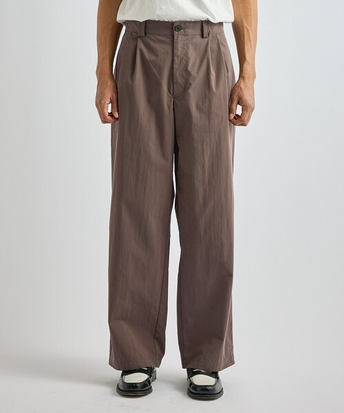 Saturdays NYC(サタデーズ ニューヨークシティ )の「George Wide Two Tuck Pant(その他パンツ・メンズ・ブラック/ダークブラウン・M/L/S)」の2枚目の写真