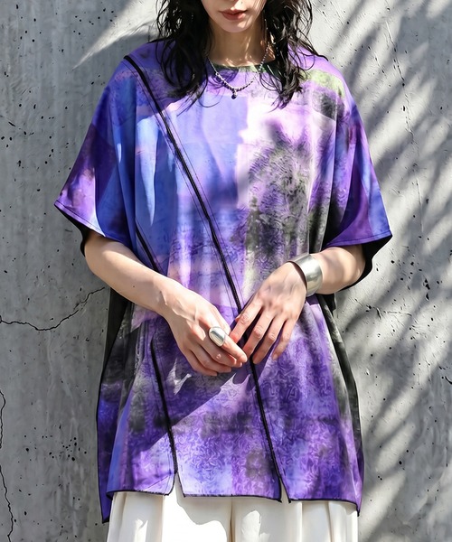antiqua(アンティカ)の「異素材切替 アート柄 ドルマン トップス(Tシャツ/カットソー・レディース・パープル系その他/グレー系その他・ONESIZE)」の15枚目の写真
