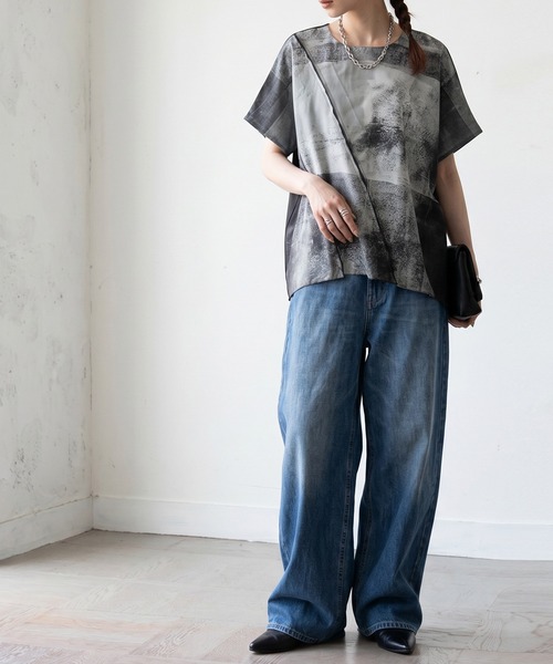 antiqua(アンティカ)の「異素材切替 アート柄 ドルマン トップス(Tシャツ/カットソー・レディース・パープル系その他/グレー系その他・ONESIZE)」の13枚目の写真