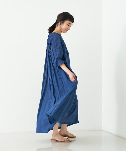 collex(コレックス)の「インド綿2WAYギャサーコットンワンピース(ワンピース・レディース・ブラウン/ネイビー・フリー)」の14枚目の写真
