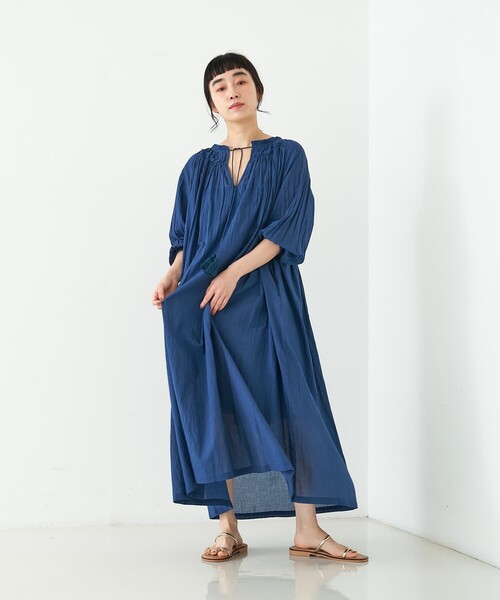 collex(コレックス)の「インド綿2WAYギャサーコットンワンピース(ワンピース・レディース・ブラウン/ネイビー・フリー)」の15枚目の写真
