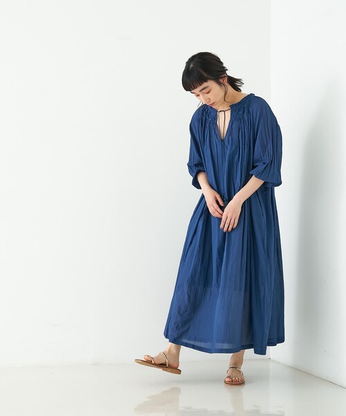 collex(コレックス)の「インド綿2WAYギャサーコットンワンピース(ワンピース・レディース・ブラウン/ネイビー・フリー)」の16枚目の写真