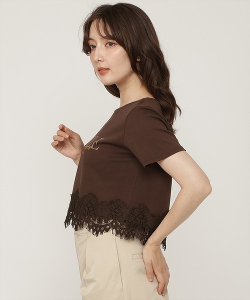SWINGLE(スウィングル)の「すそレースロゴプリントTシャツ(Tシャツ/カットソー・レディース・ブラウン/オフホワイト/ブラック・FREE)」の12枚目の写真