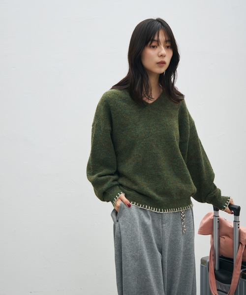 UNDERSTATEMENTs(アンダーステイトメント)の「【ユニセックス】配色Vネックステッチニット(ニット/セーター・メンズ・チャコールグレー/グリーン/ネイビー・MEDIUM/LARGE)」の14枚目の写真