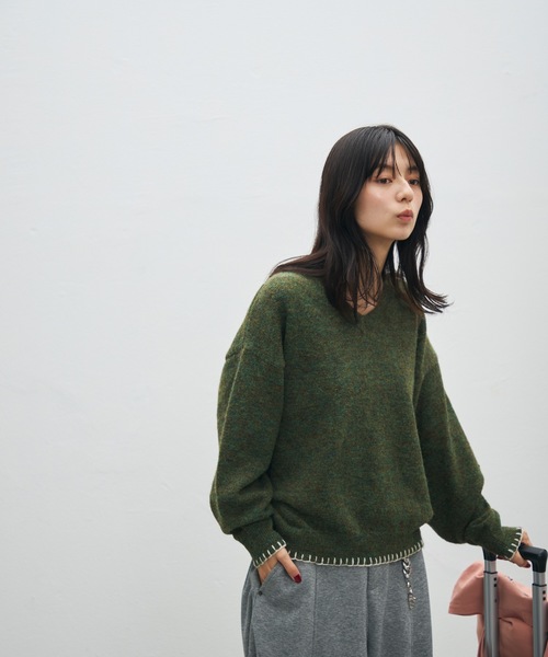 UNDERSTATEMENTs(アンダーステイトメント)の「【ユニセックス】配色Vネックステッチニット(ニット/セーター・メンズ・チャコールグレー/グリーン/ネイビー・MEDIUM/LARGE)」の15枚目の写真