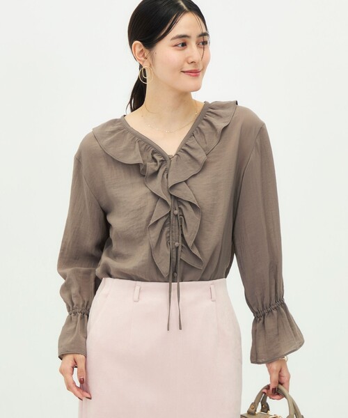 NOLLEY’S(ノーリーズ)の「【BECシリーズ】ウォッシャブルギャザーフリルブラウス(シャツ/ブラウス・レディース・インディゴブルー/ベージュ/カーキ・38)」の17枚目の写真