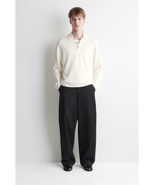 COS(コス)の「ハニカムニットポロシャツ(ポロシャツ・メンズ・オフホワイト/ダークグリーン・L/XL/M/XS/S)」の6枚目の写真