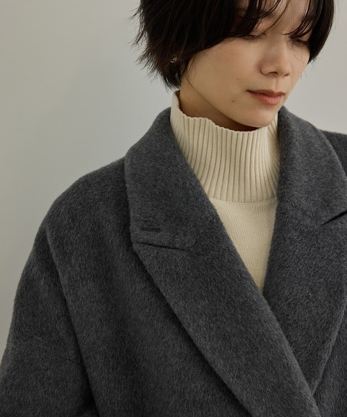SALON adam et rope'(サロン アダム エ ロペ)の「MTR アルパカシャギーロングコート / 軽量(チェスターコート・レディース・キャメル/チャコールグレー・FREE)」の6枚目の写真