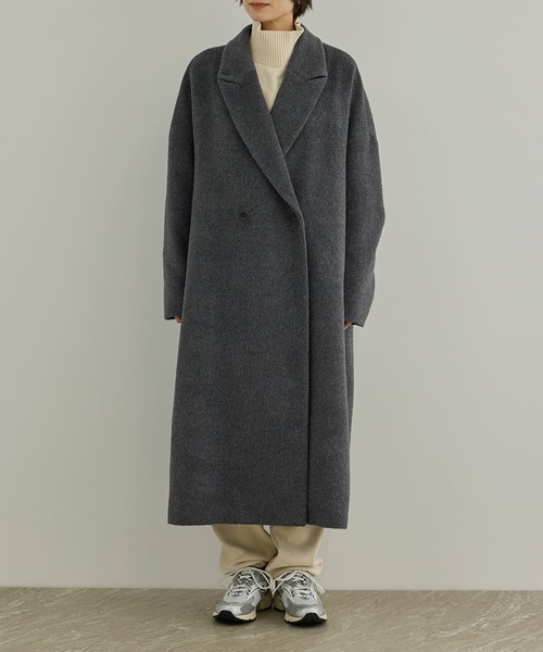 SALON adam et rope'(サロン アダム エ ロペ)の「MTR アルパカシャギーロングコート / 軽量(チェスターコート・レディース・キャメル/チャコールグレー・FREE)」の11枚目の写真