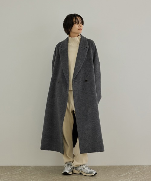 SALON adam et rope'(サロン アダム エ ロペ)の「MTR アルパカシャギーロングコート / 軽量(チェスターコート・レディース・キャメル/チャコールグレー・FREE)」の22枚目の写真