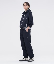 LIGHTWEIGHT NYLON POPLIN