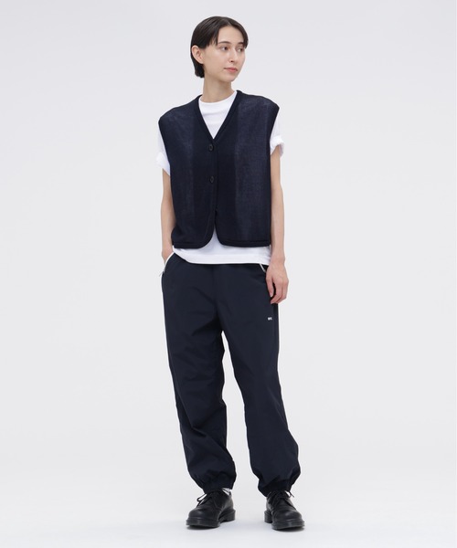 MHL.(エムエイチエル)の「LIGHTWEIGHT NYLON POPLIN(その他パンツ・レディース・ネイビー・MEDIUM/LARGE/SMALL)」の6枚目の写真