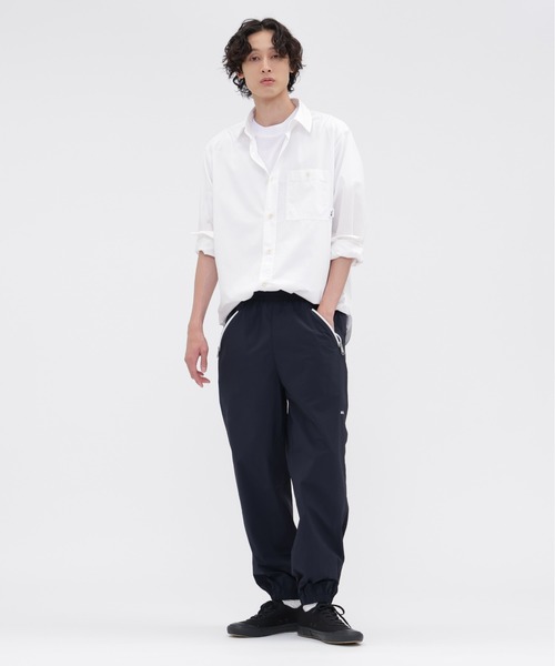 MHL.(エムエイチエル)の「LIGHTWEIGHT NYLON POPLIN(その他パンツ・レディース・ネイビー・MEDIUM/LARGE/SMALL)」の9枚目の写真
