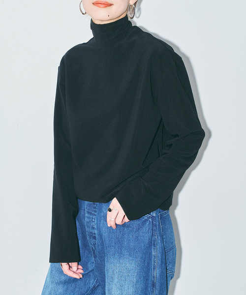 CITYSHOP(シティーショップ)の「TRICOT HIGH NECK TOP:カットソー(Tシャツ/カットソー・レディース・ブラック/ネイビー・FREE)」の3枚目の写真