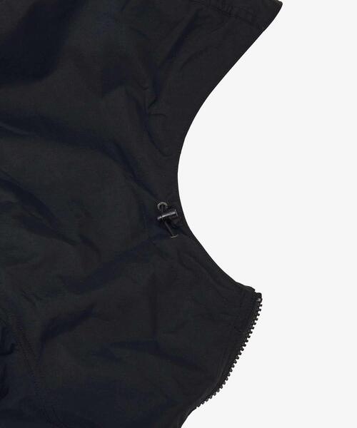 THE NORTH FACE(ザノースフェイス)の「THE NORTH FACE COMPACT JACKET(ナイロンジャケット・レディース・ベージュ系その他/グレー・MEDIUM/LARGE)」の4枚目の写真