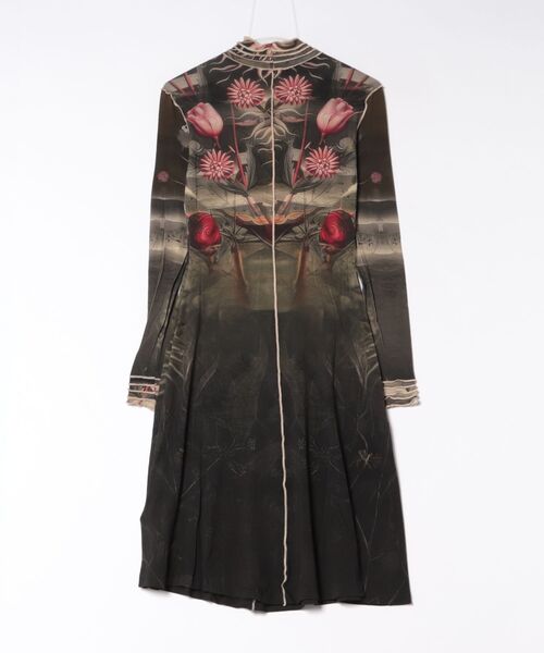 Desigual(デシグアル)の「Nature inspired flare dress / ネイチャーインスパイアドフレアドレス(ワンピース・レディース・ブラック・L/XL/M/S/XS)」の2枚目の写真