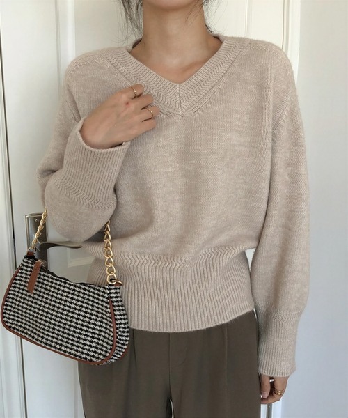 yuue' ( wear )（ユーイ）の「Vネックニットプルオーバー（ニット/セーター・レディース・ブラック/グレー/アイボリー/ベージュ・FREE）」の4枚目の写真
