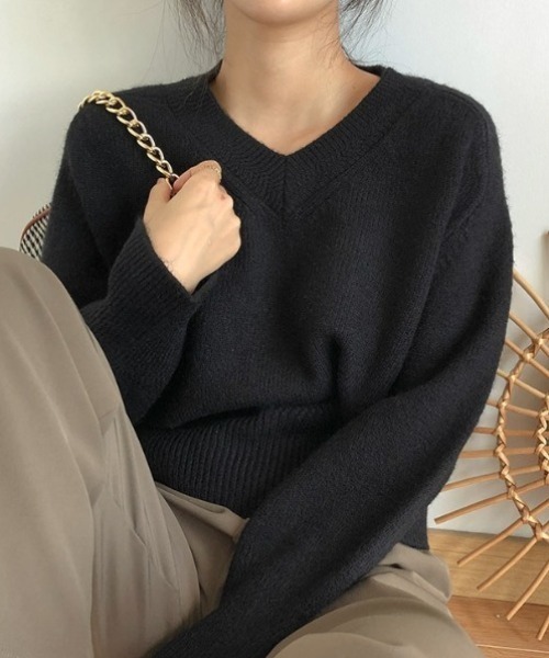 yuue' ( wear )（ユーイ）の「Vネックニットプルオーバー（ニット/セーター・レディース・ブラック/グレー/アイボリー/ベージュ・FREE）」の7枚目の写真