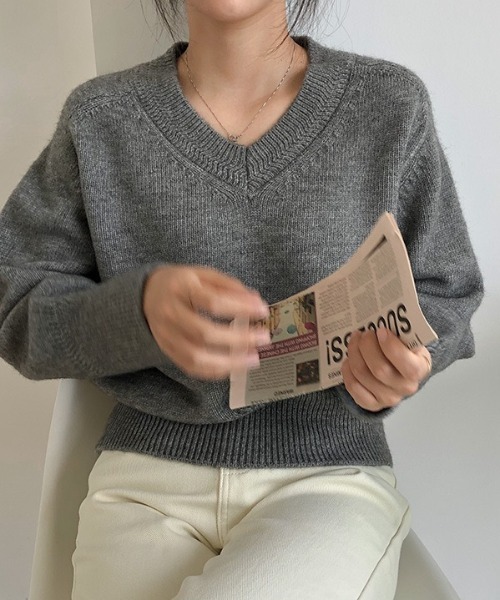 yuue' ( wear )（ユーイ）の「Vネックニットプルオーバー（ニット/セーター・レディース・ブラック/グレー/アイボリー/ベージュ・FREE）」の22枚目の写真