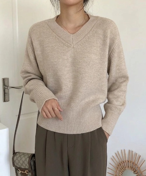 yuue' ( wear )（ユーイ）の「Vネックニットプルオーバー（ニット/セーター・レディース・ブラック/グレー/アイボリー/ベージュ・FREE）」の17枚目の写真