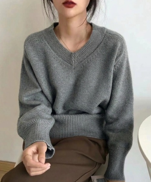 yuue' ( wear )（ユーイ）の「Vネックニットプルオーバー（ニット/セーター・レディース・ブラック/グレー/アイボリー/ベージュ・FREE）」の20枚目の写真