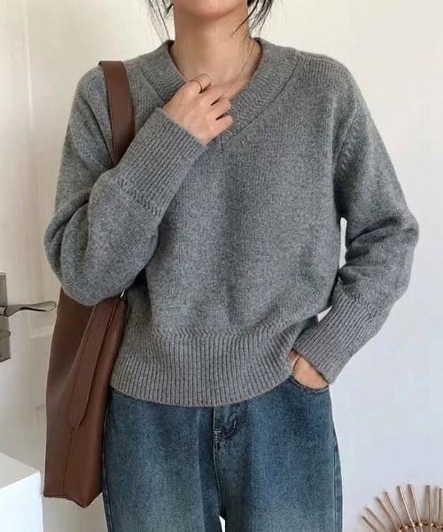 yuue' ( wear )（ユーイ）の「Vネックニットプルオーバー（ニット/セーター・レディース・ブラック/グレー/アイボリー/ベージュ・FREE）」の5枚目の写真