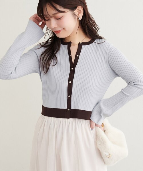 natural couture(ナチュラルクチュール)の「配色フレア袖リブカーディガン(カーディガン/ボレロ・レディース・オフホワイト/サックスブルー/ブラック/ライトベージュ・FREE)」の4枚目の写真