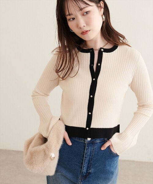 natural couture(ナチュラルクチュール)の「配色フレア袖リブカーディガン(カーディガン/ボレロ・レディース・オフホワイト/サックスブルー/ブラック/ライトベージュ・FREE)」の7枚目の写真