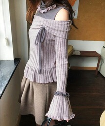 レイヤード風タートルネックオフショルダーフリルデザイントップス