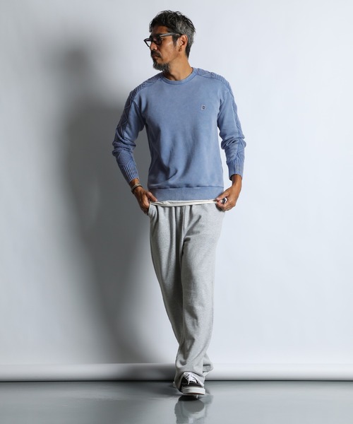 The DUFFER of ST.GEORGE（ザダファーオブセントジョージ）の「PIGMENT-DYE SWITCHING CREW TOPS：ピグメントダイ スウェット/アランニット 切替デザイントップス（スウェット・メンズ・スミクロ/ライトブルー/ネイビー・LARGE/SMALL/X-LARGE/MEDIUM）」の10枚目の写真