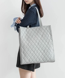 【A4対応】モノグラム刺繍キルティングトートバッグ