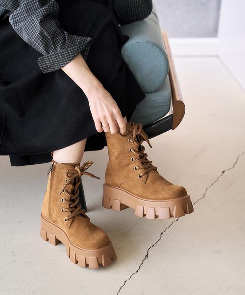 LE TALON(ルタロン)の「KARIN TAKUBO×LE TALONアツゾコレースアップショートブーツ(ブーツ・レディース・ブラウン/キャメル・MEDIUM/SMALL/LARGE)」の17枚目の写真