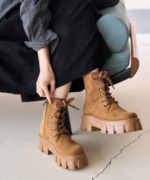 LE TALON(ルタロン)の「KARIN TAKUBO×LE TALONアツゾコレースアップショートブーツ(ブーツ・レディース・ブラウン/キャメル・MEDIUM/SMALL/LARGE)」の18枚目の写真