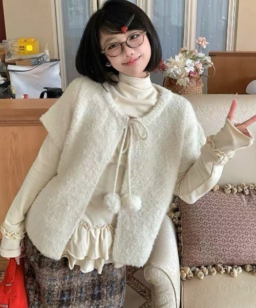 Teem Store(チームストア)の「ポンポンリボン紐付き ブークレフレンチスリーブニットカーディガン(ニット/セーター・レディース・アイボリー/グレー・M)」の10枚目の写真